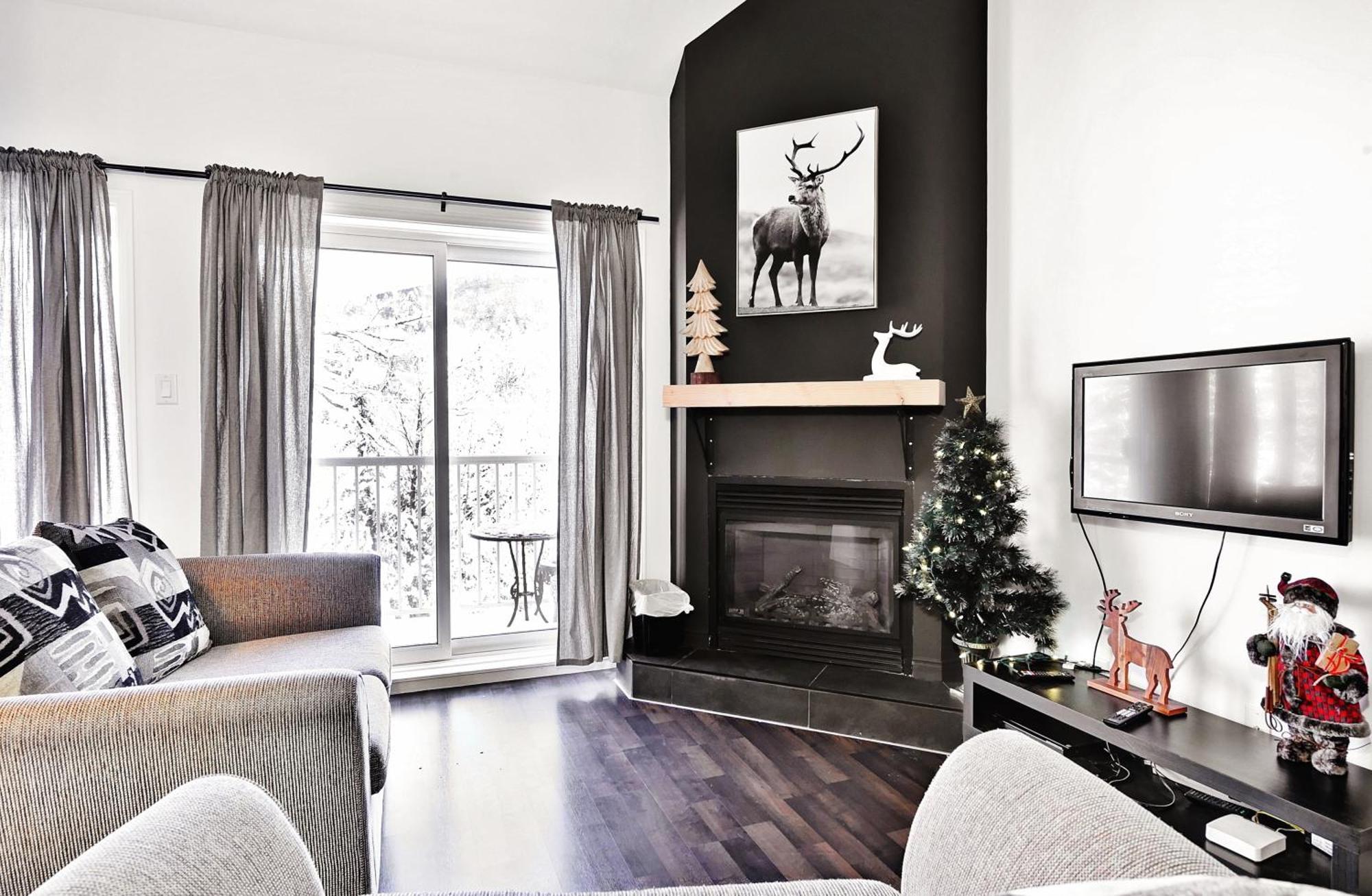 Condo 305 33 Chemin Du Hameau By Les Chalets Alpins Stoneham Exterior foto